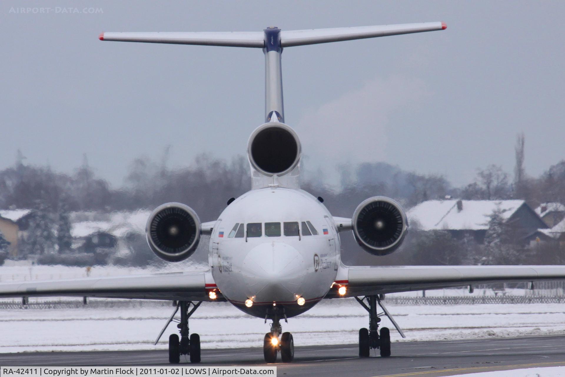 RA-42411, 1992 Yakovlev Yak-42D C/N 4520421219043, .