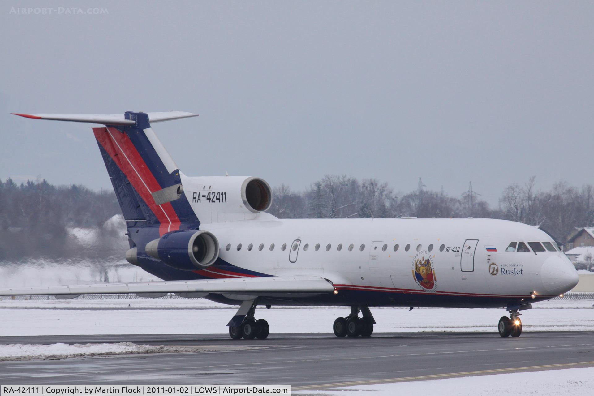 RA-42411, 1992 Yakovlev Yak-42D C/N 4520421219043, .
