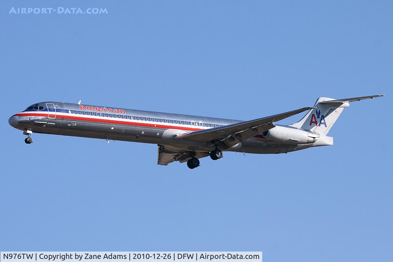 N976TW, 1999 McDonnell Douglas MD-83 (DC-9-83) C/N 53626, American Airlines at DFW Airport