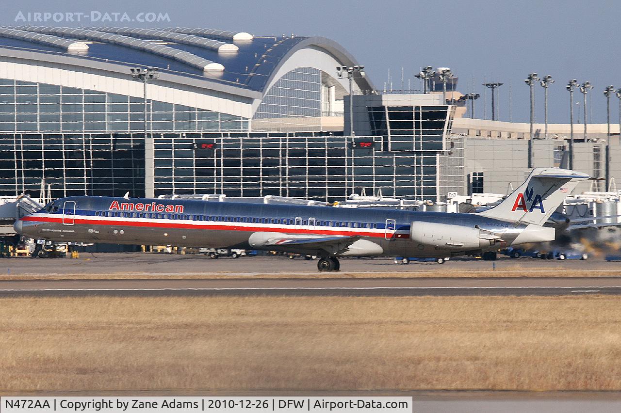 N472AA, 1988 McDonnell Douglas MD-82 (DC-9-82) C/N 49647, American Airlines at DFW Airport