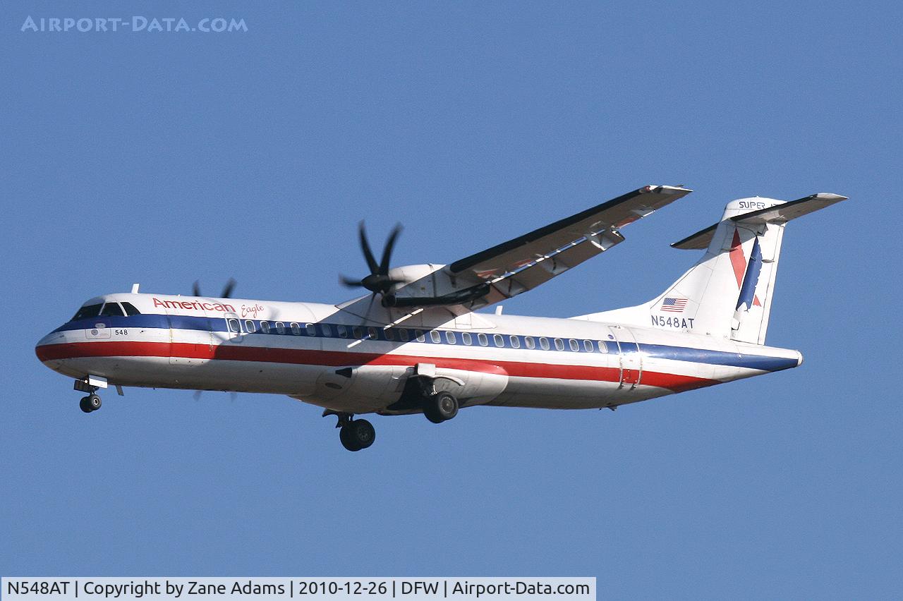 N548AT, 1998 ATR 72-212A C/N 548, American Eagle at DFW Airport