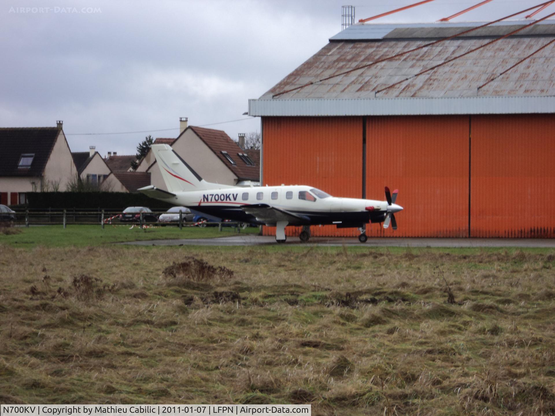N700KV, 2004 Socata TBM-700 C/N 296, Socata TBM 700 in Toussus-le-Noble (LFPN)