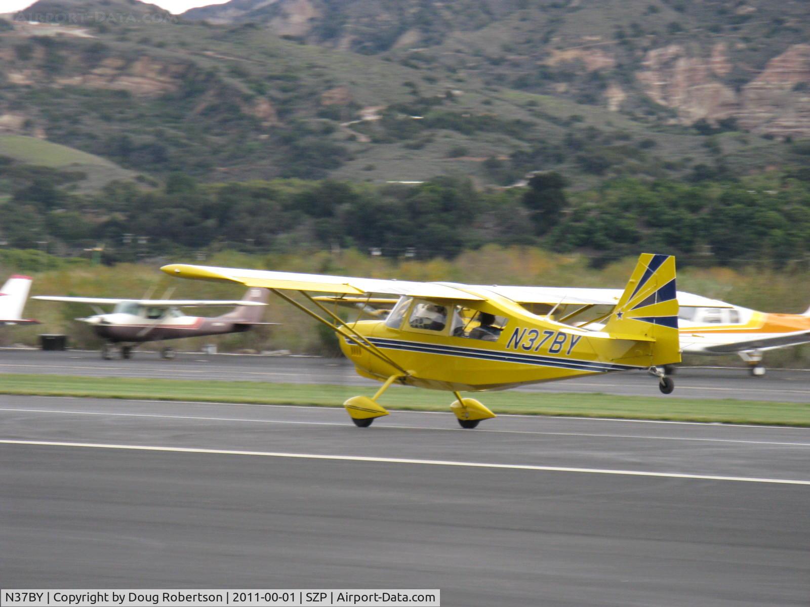 N37BY, 2004 American Champion 8KCAB Super Decathlon C/N 951-2004, 2004 American Champion 8KCAB SUPER DECATHLON, Lycoming AEIO-360 180 Hp, takeoff roll Rwy 04