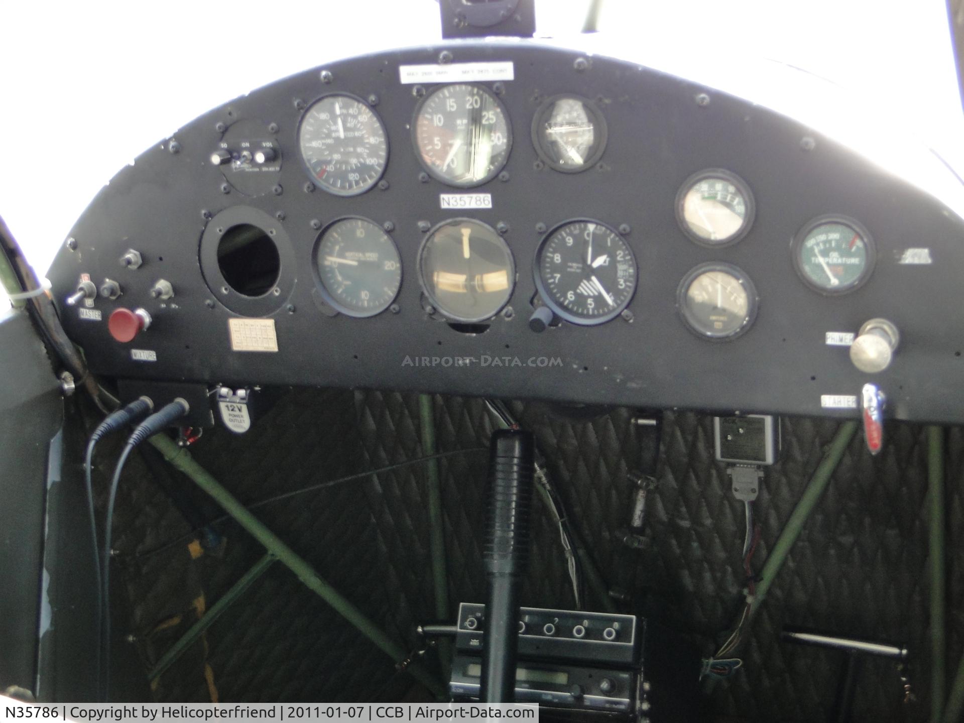 N35786, 1941 Piper J5A Cub Cruiser C/N 5-772, Cockpit area