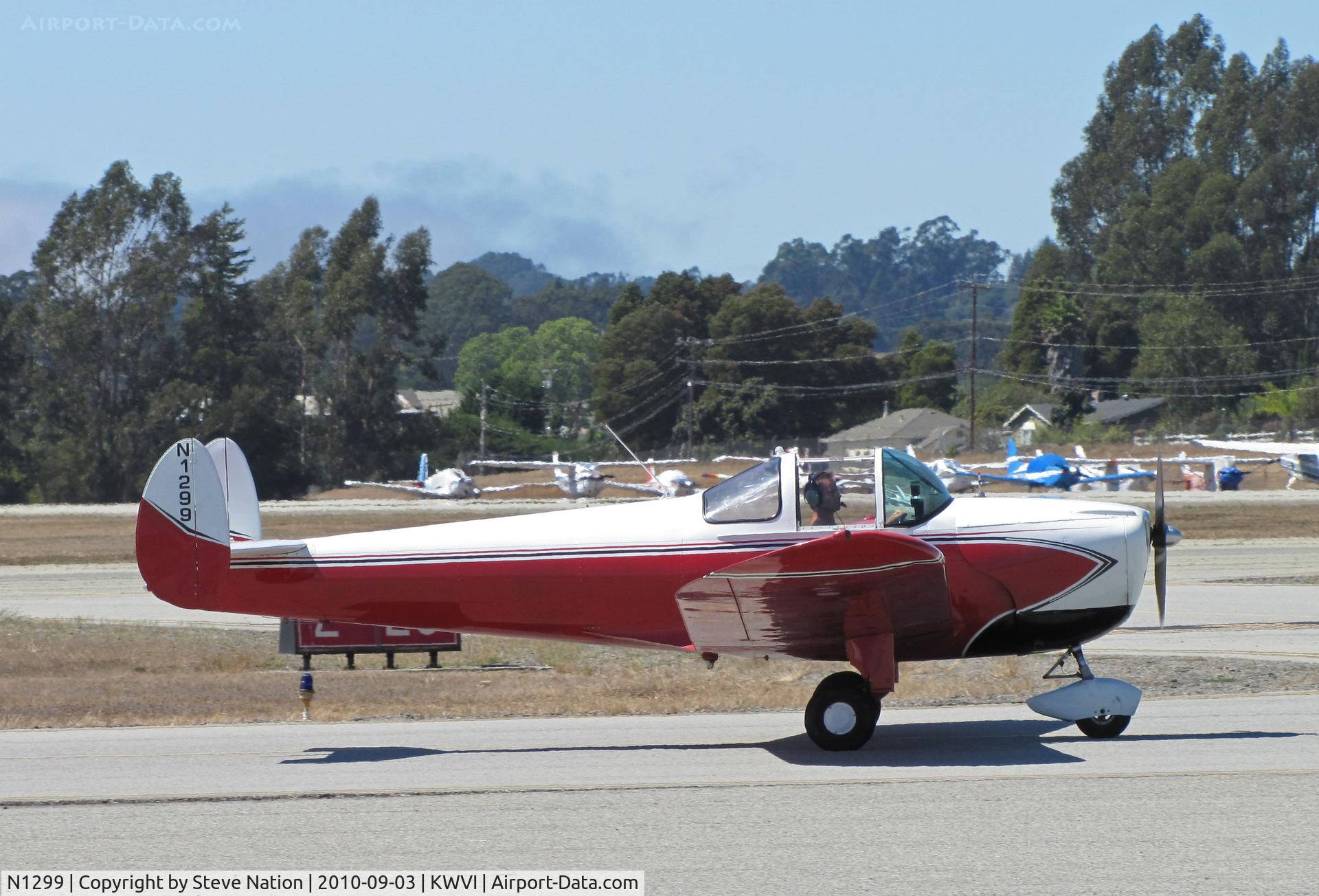 N1299, 1947 Erco 415E Ercoupe C/N 4590, 1947 Ercoupe 415-E taxiing at 2010 Watsonville Fly-In