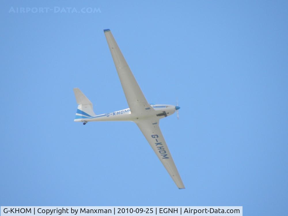 G-KHOM, 1998 Aeromot AMT-200 Super Ximango C/N 200.091, Odd little motor Glider. Over Blackpool Prom