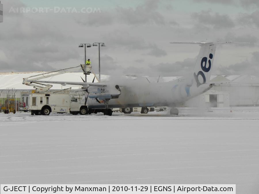 G-JECT, 2006 De Havilland Canada DHC-8-402Q Dash 8 C/N 4144, G-JECT being de-iced as the airport reopened after snowfall