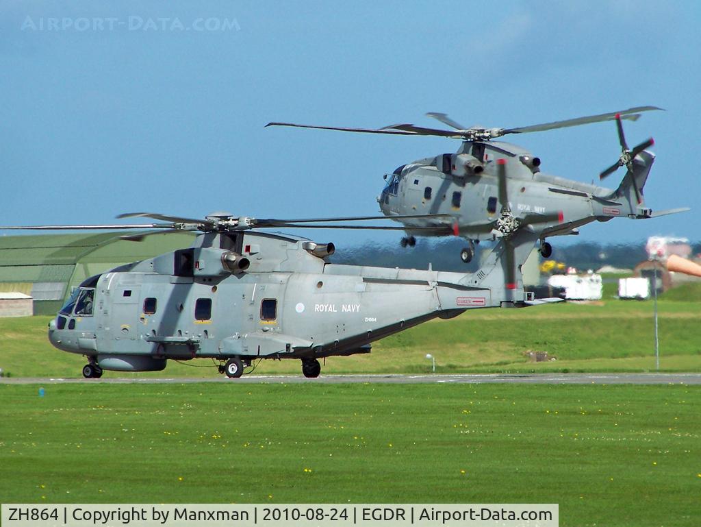 ZH864, 2002 AgustaWestland EH-101 Merlin HM.1 C/N 50179/RN44, Merlin ZH864 warming up with ZH836 Taking of behind