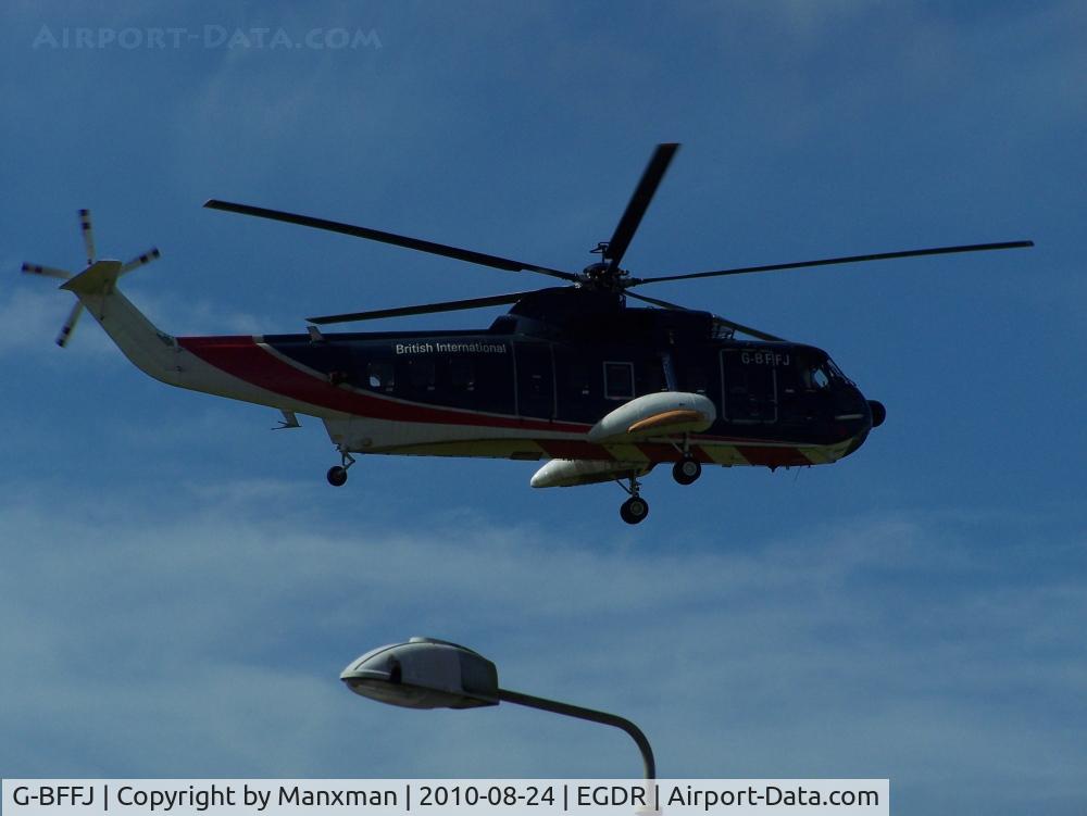G-BFFJ, 1978 Sikorsky S-61N C/N 61777, Taking practice approaches between here and Penzance