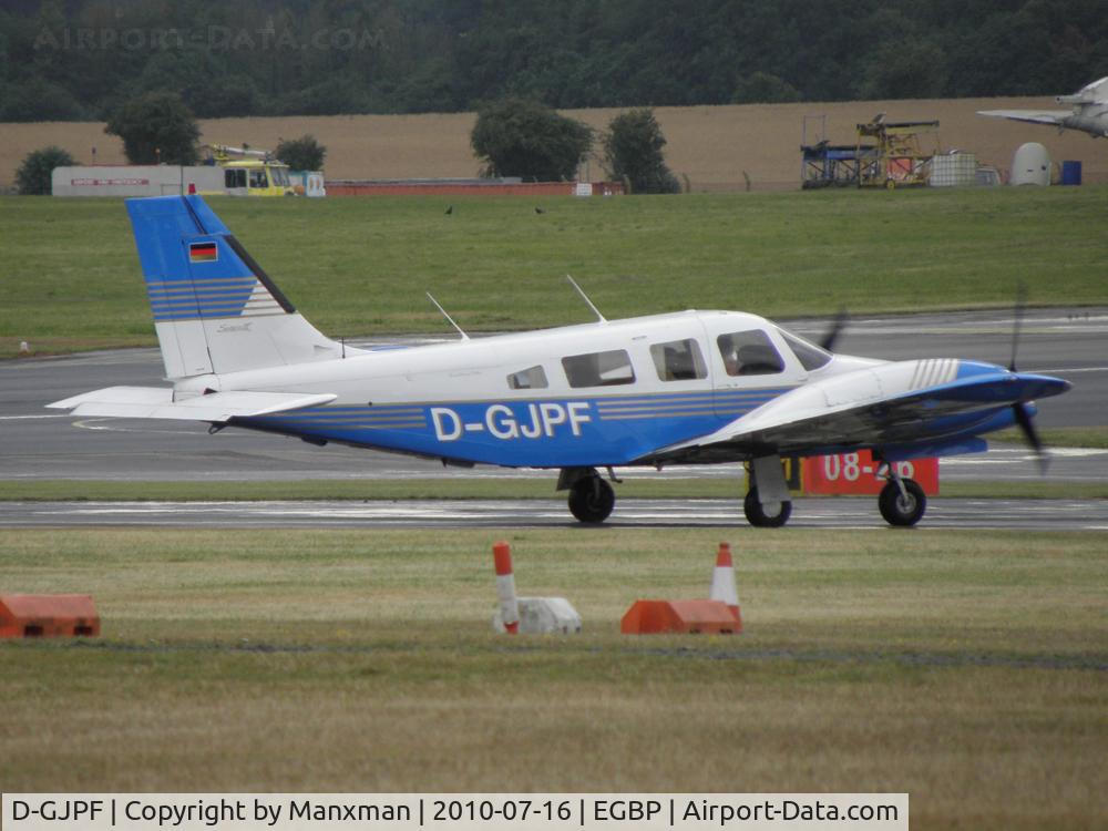 D-GJPF, 1989 Piper PA-34-220T C/N 3433158, German Reg Piper PA-34 Sceneca visiting Kemble