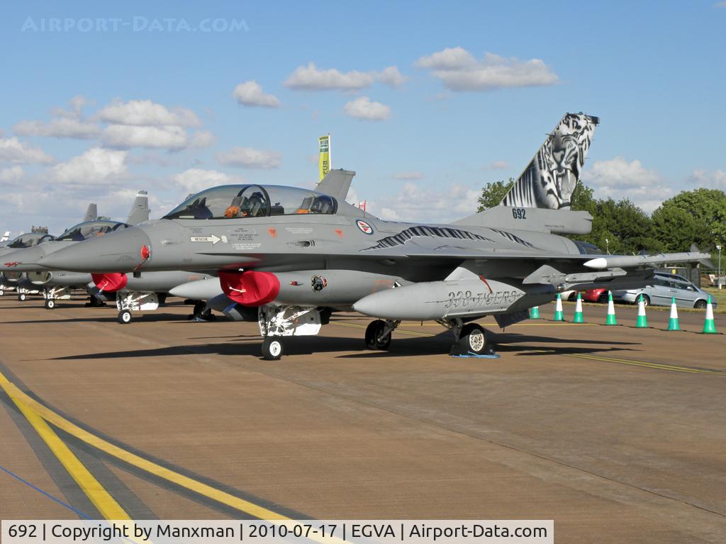 692, 1980 General Dynamics F-16BM Fighting Falcon C/N 6L-11, Norweigian F-16 in Tigermeet colours