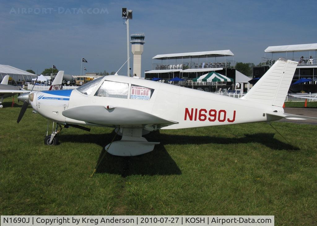 N1690J, 1968 Piper PA-28-140 C/N 28-24093, 2010 EAA AirVenture