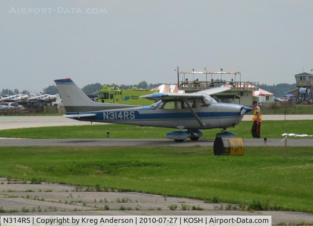 N314RS, 1977 Cessna 172N C/N 17269038, 2010 EAA AirVenture