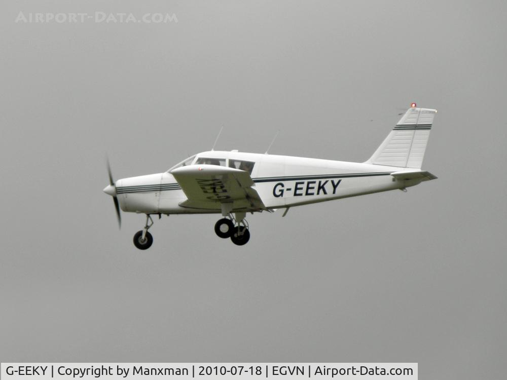 G-EEKY, 1969 Piper PA-28-140 Cherokee C/N 28-25422, Landing @ RAF Brize Norton