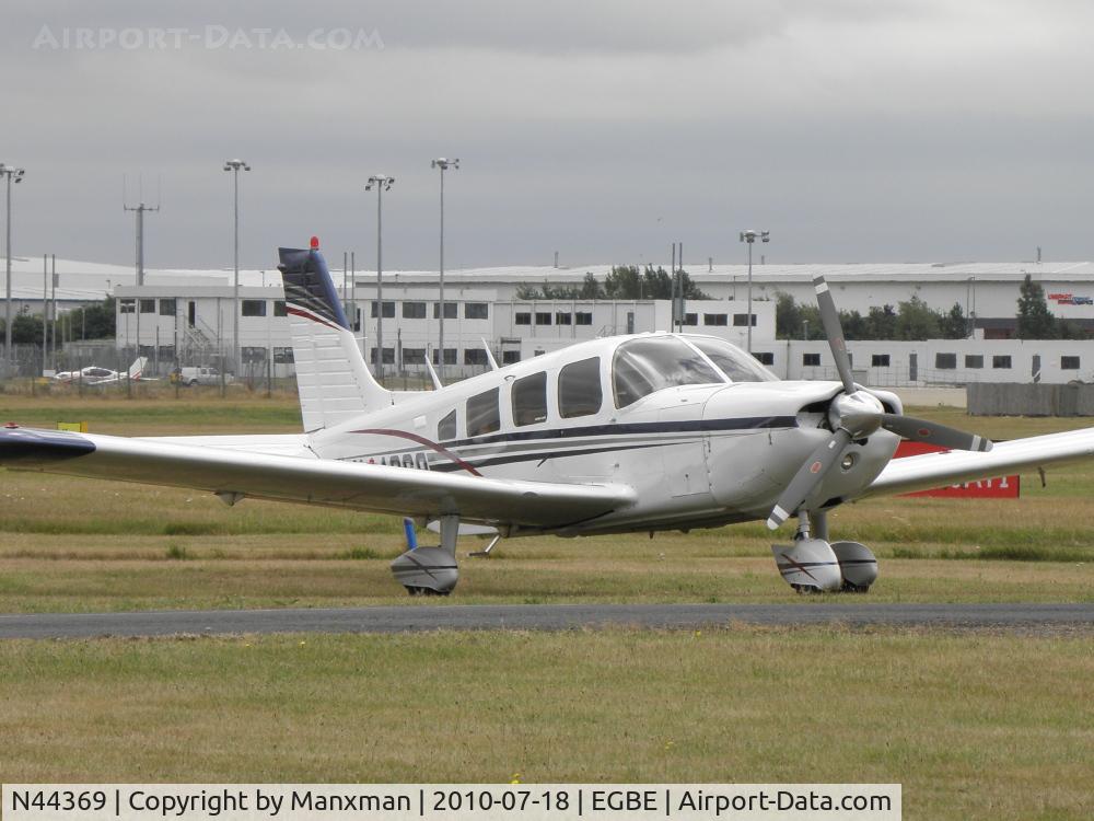 N44369, 1974 Piper PA-32-300 Cherokee Six C/N 32-7440151, Piper PA-32 N44369 @Coventry