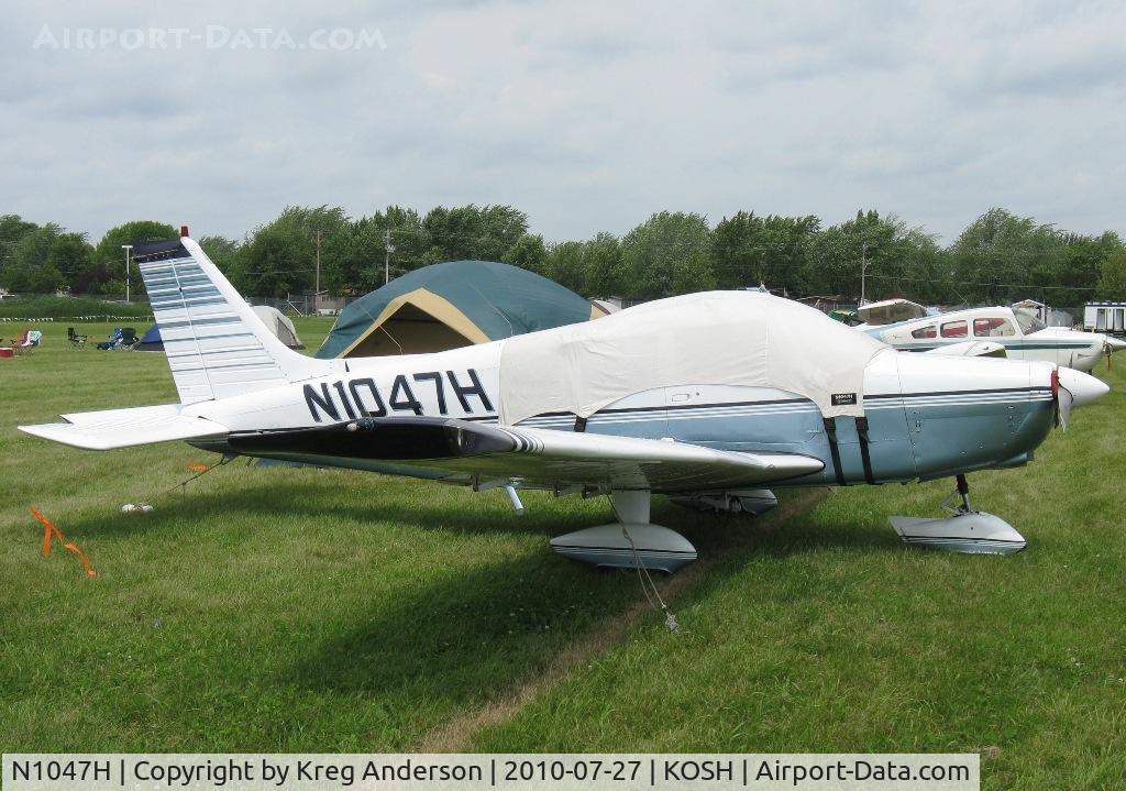 N1047H, Piper PA-28-151 Cherokee C/N 28-7715303, EAA AirVenture 2010