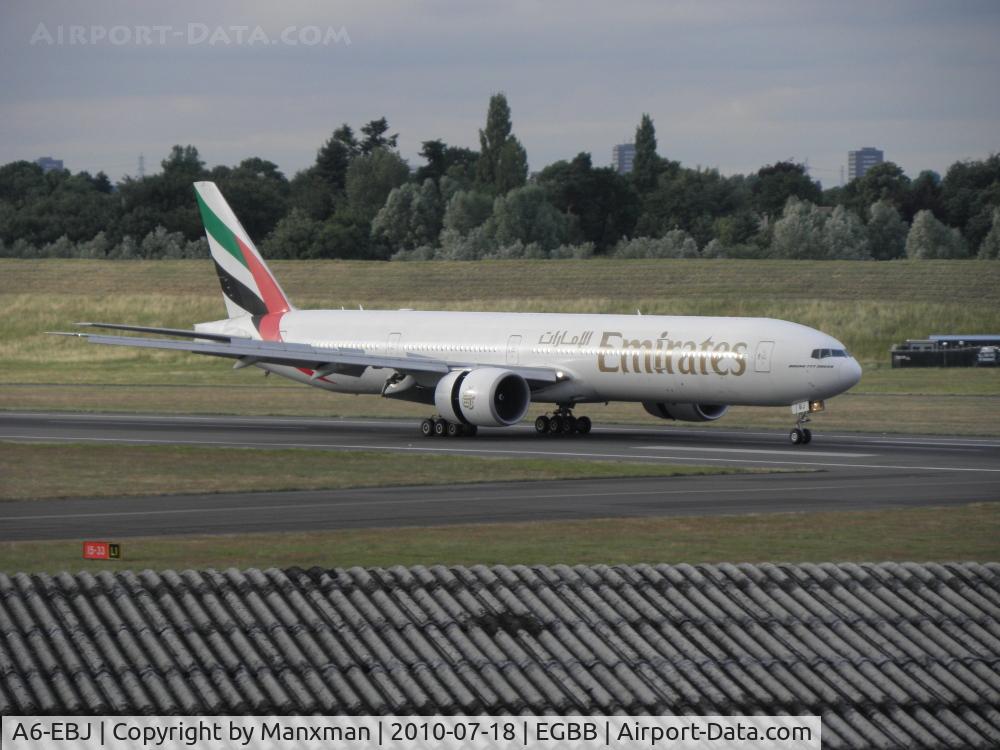 A6-EBJ, 2005 Boeing 777-36N/ER C/N 32787, Emirates B777 A6-EBJ arrives at BHX