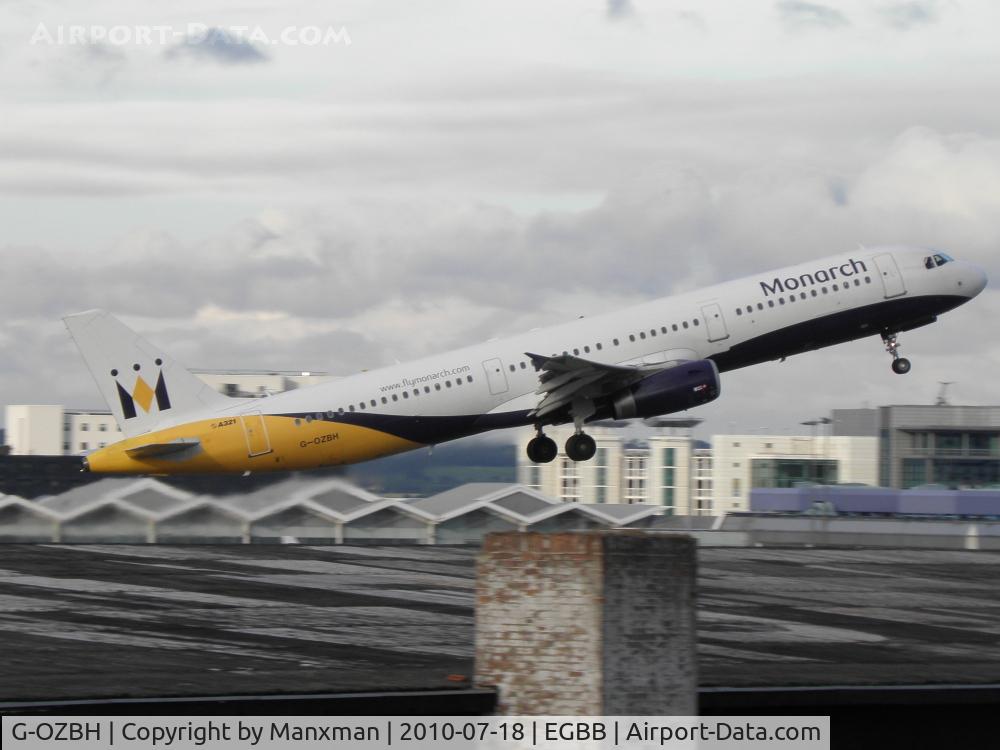 G-OZBH, 2004 Airbus A321-231 C/N 2105, Monarch A321 G-OZBH departs