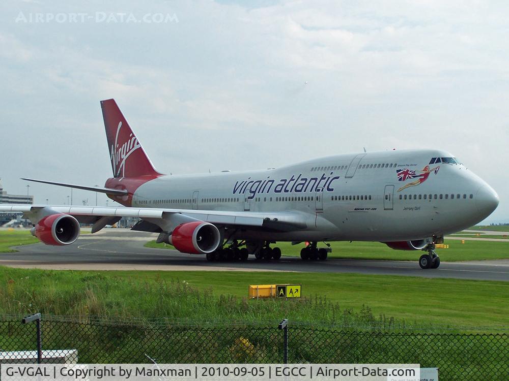G-VGAL, 2001 Boeing 747-443 C/N 32337, Jersey Girl leaves MAN