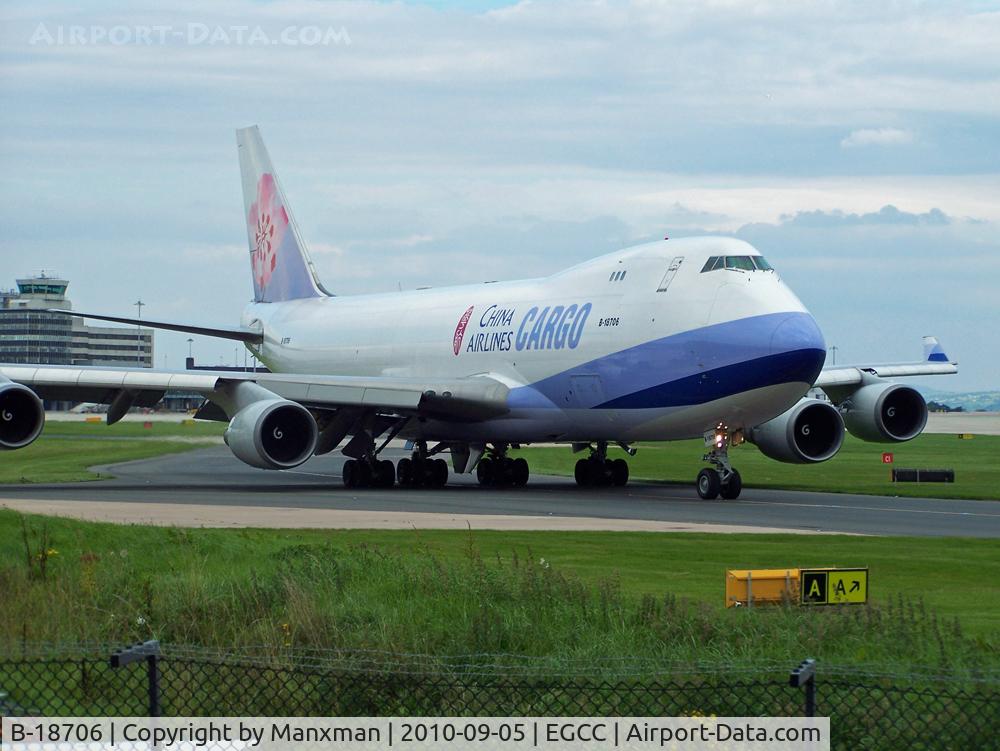 B-18706, 2001 Boeing 747-409F/SCD C/N 30763, B-18706 departs again