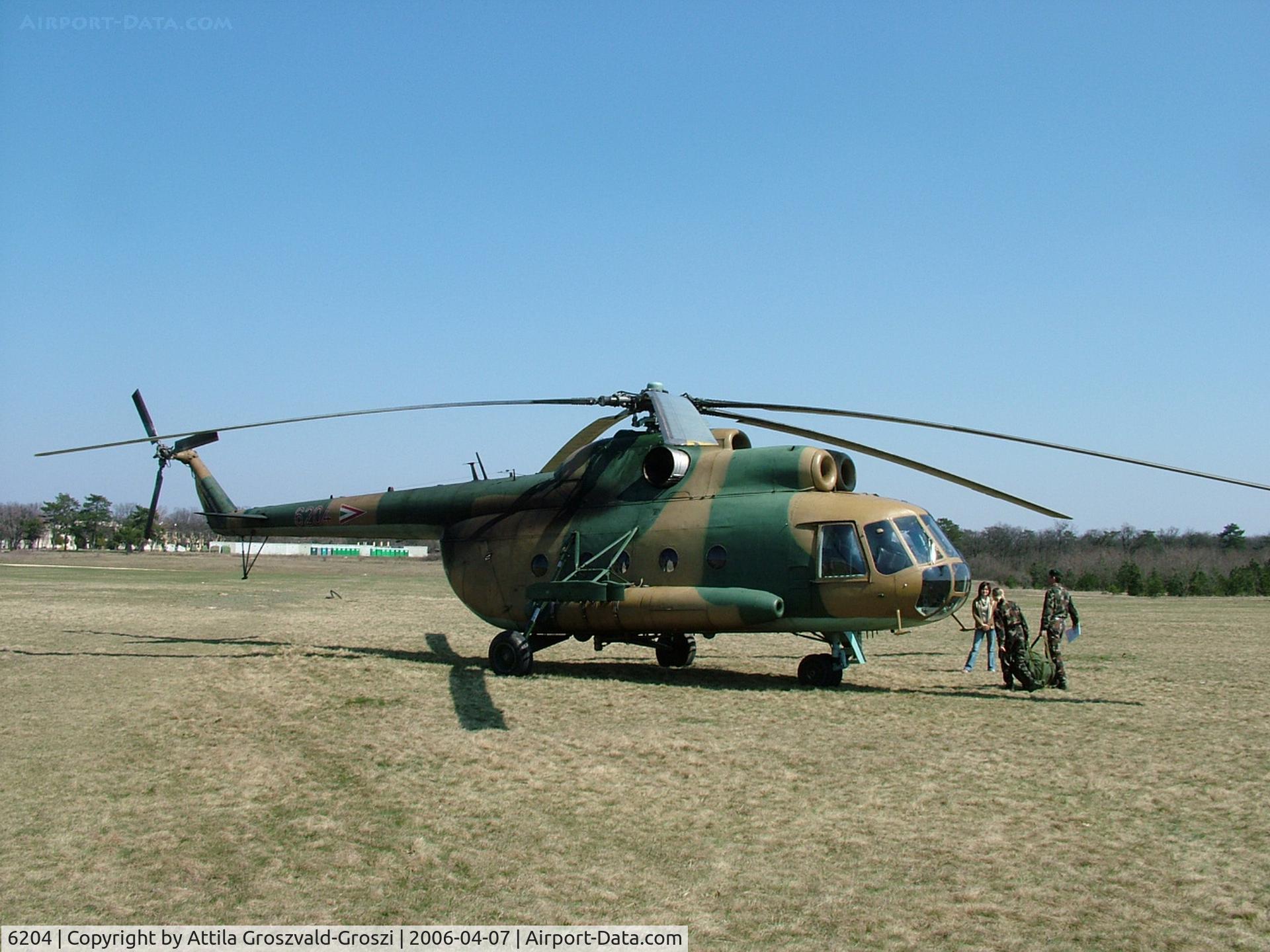 6204, 1979 Mil Mi-8T Hip C/N 226204, Veszprém, Jutas-Ujmajor, the Hungarian airforce is his practising base