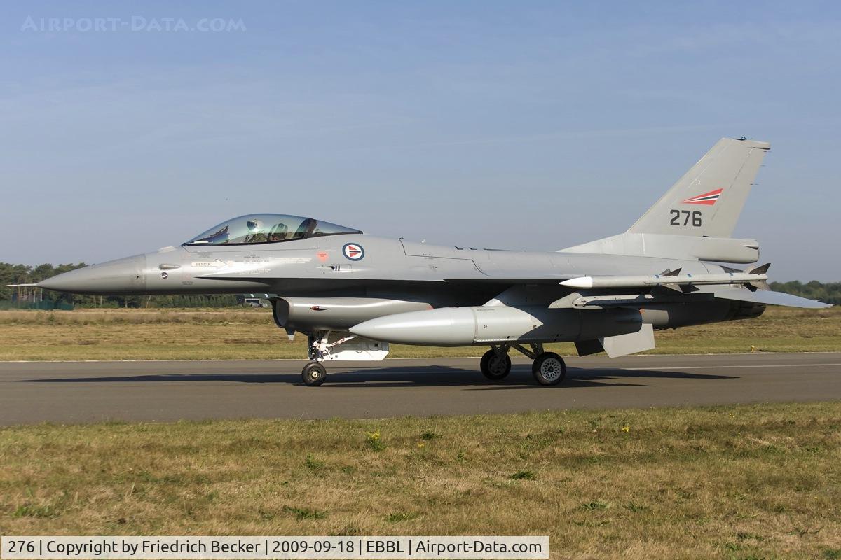 276, 1980 Fokker F-16AM Fighting Falcon C/N 6K-5, taxying to the active