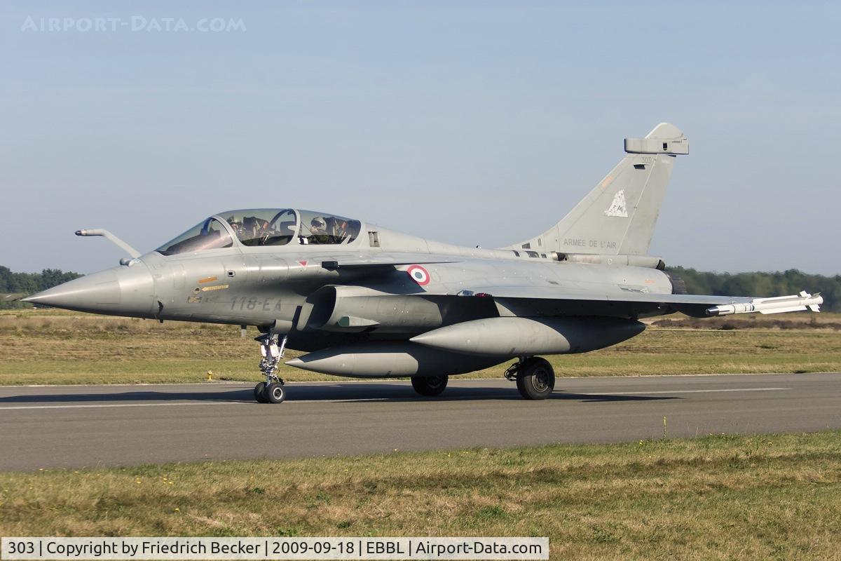 303, Dassault Rafale B C/N 304, taxying to the active