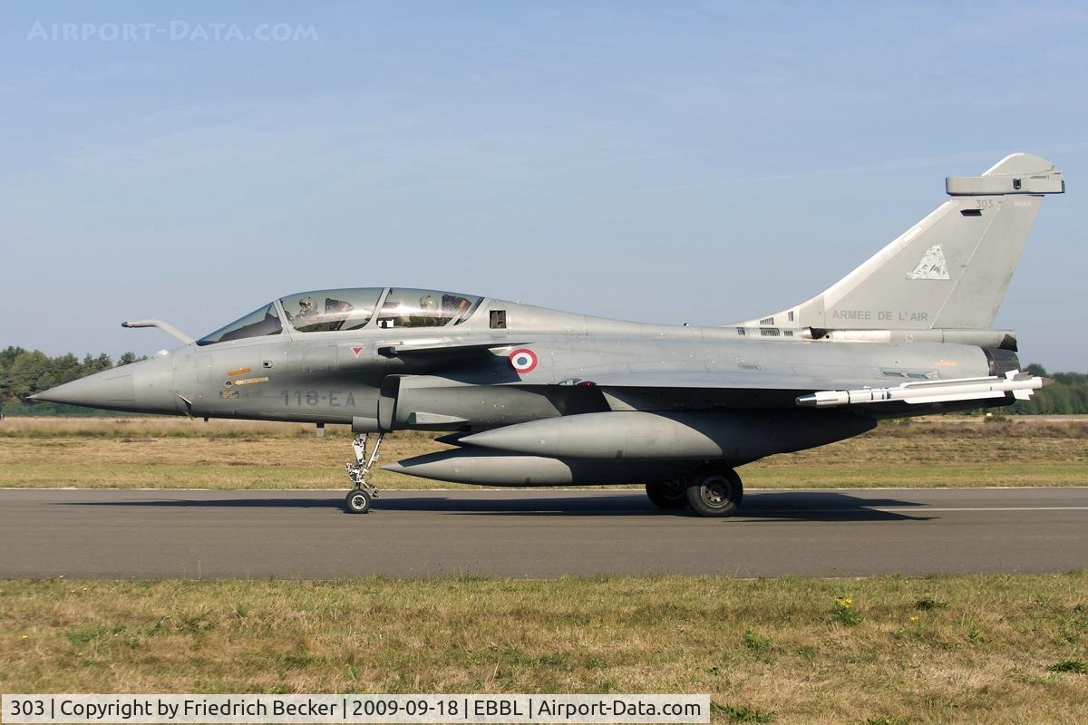 303, Dassault Rafale B C/N 304, taxying to the active