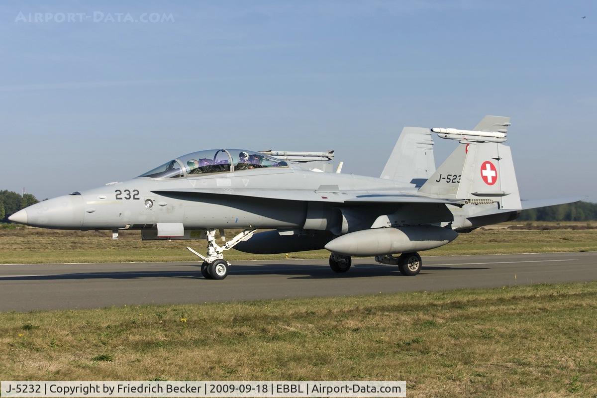 J-5232, 1996 McDonnell Douglas F/A-18D Hornet C/N 1308, taxying to the active
