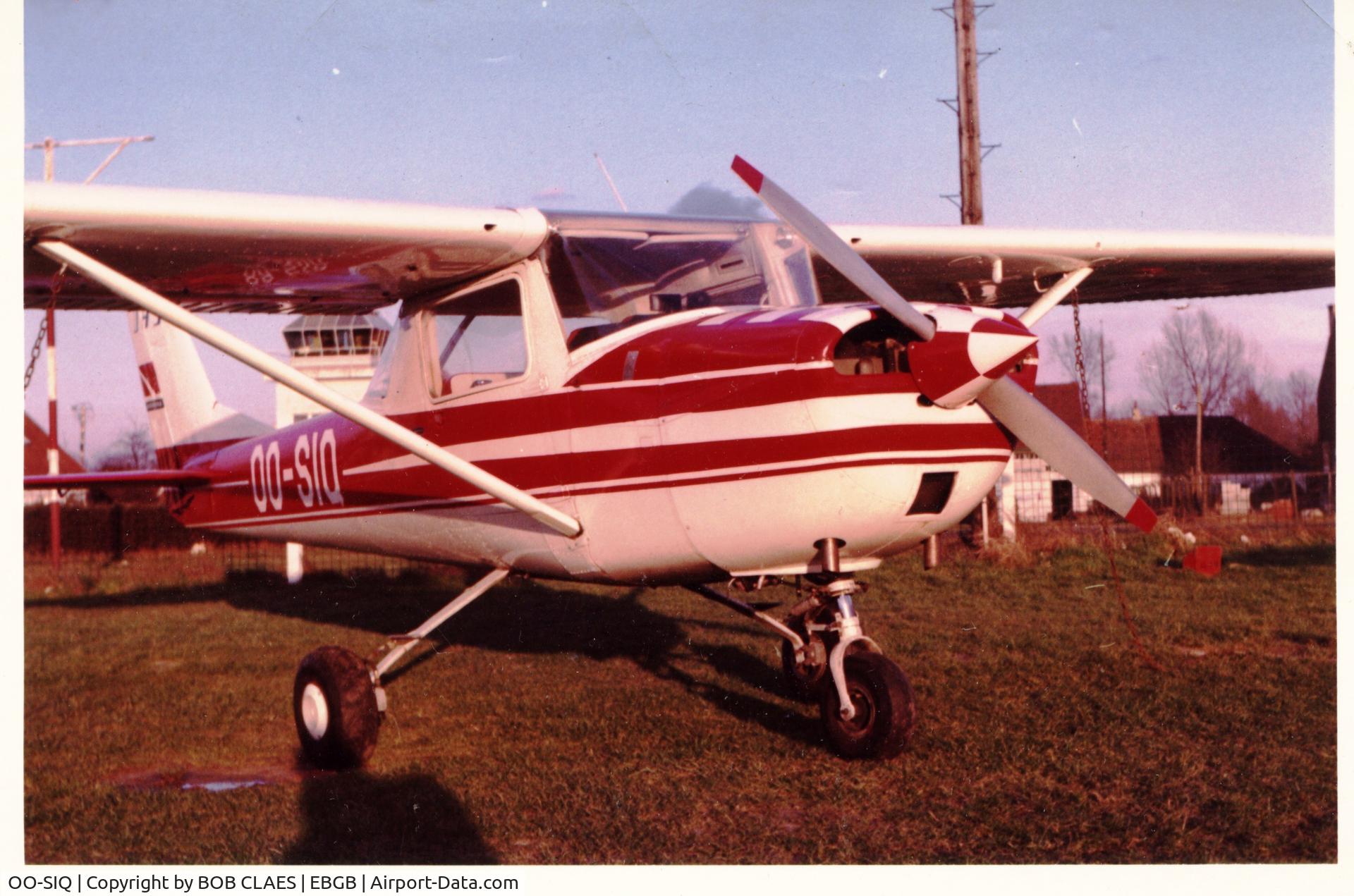 OO-SIQ, Reims F150G C/N 0089, This C150 belonged to DEVLEMINCK AIR SERVICE in the sixties.