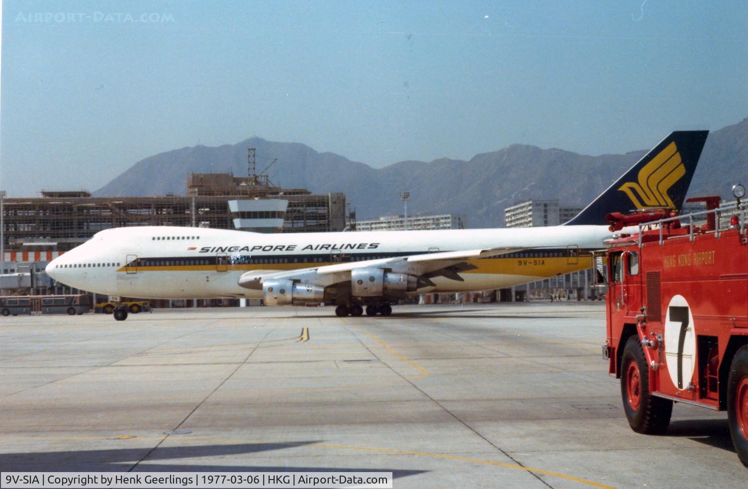 9V-SIA, 1973 Boeing 747-212B C/N 20712, SIA B747 at HKG Kai Tak Airport 1977