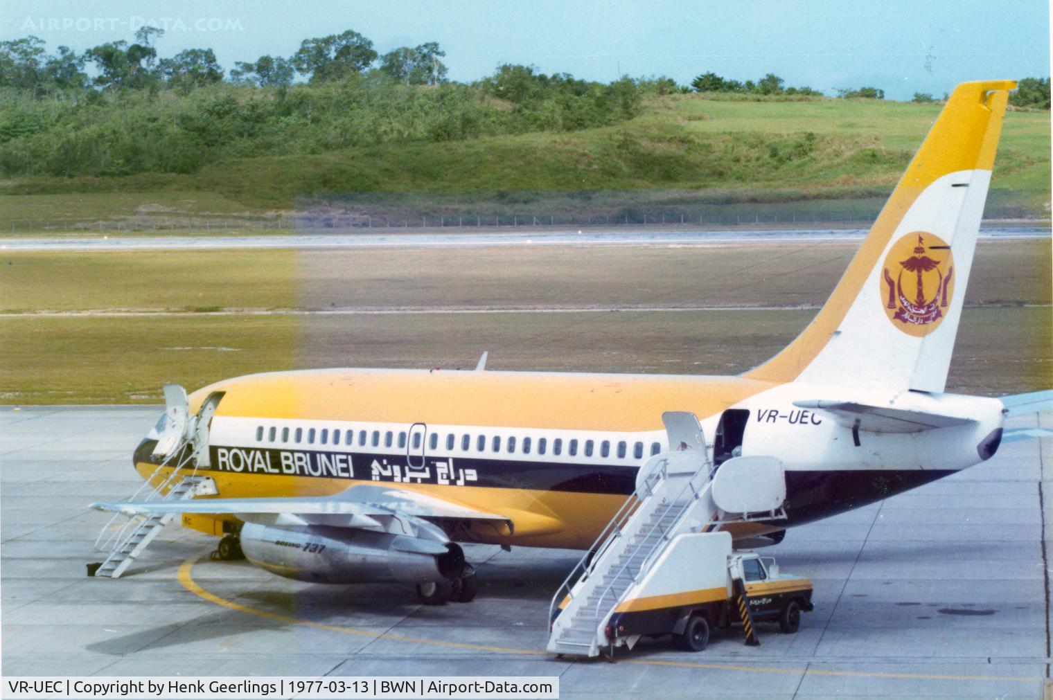 VR-UEC, 1975 Boeing 737-2M6 C/N 21138, Royal Brunei at BWN 1977