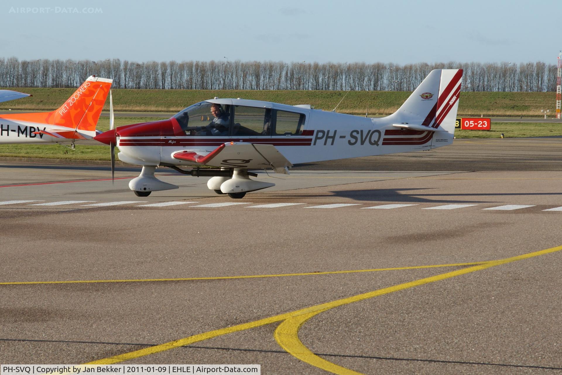 PH-SVQ, Robin DR-400-160 Chevalier C/N 2555, Platform Lelystad Airport