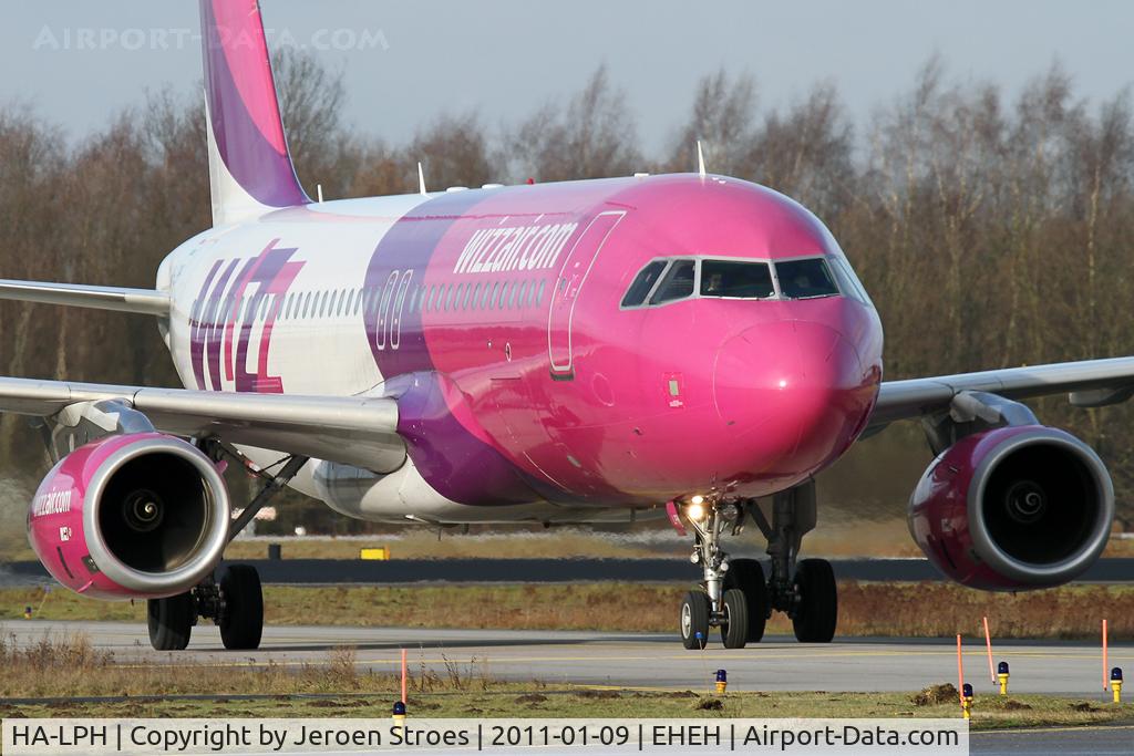 HA-LPH, 2006 Airbus A320-232 C/N 2688, .