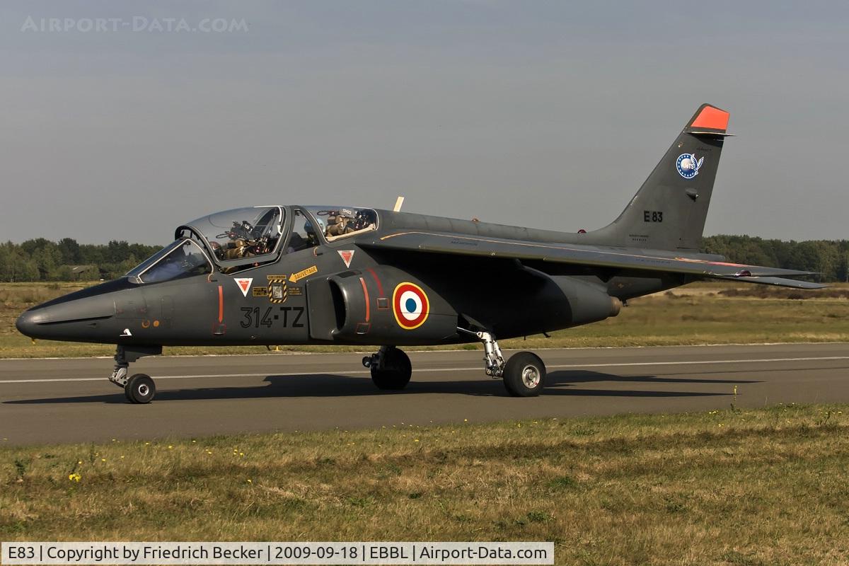 E83, Dassault-Dornier Alpha Jet E C/N E83, taxying to the active
