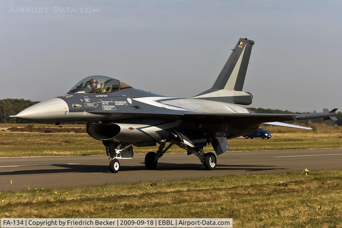 FA-134, SABCA F-16AM Fighting Falcon C/N 6H-134, taxying to the active