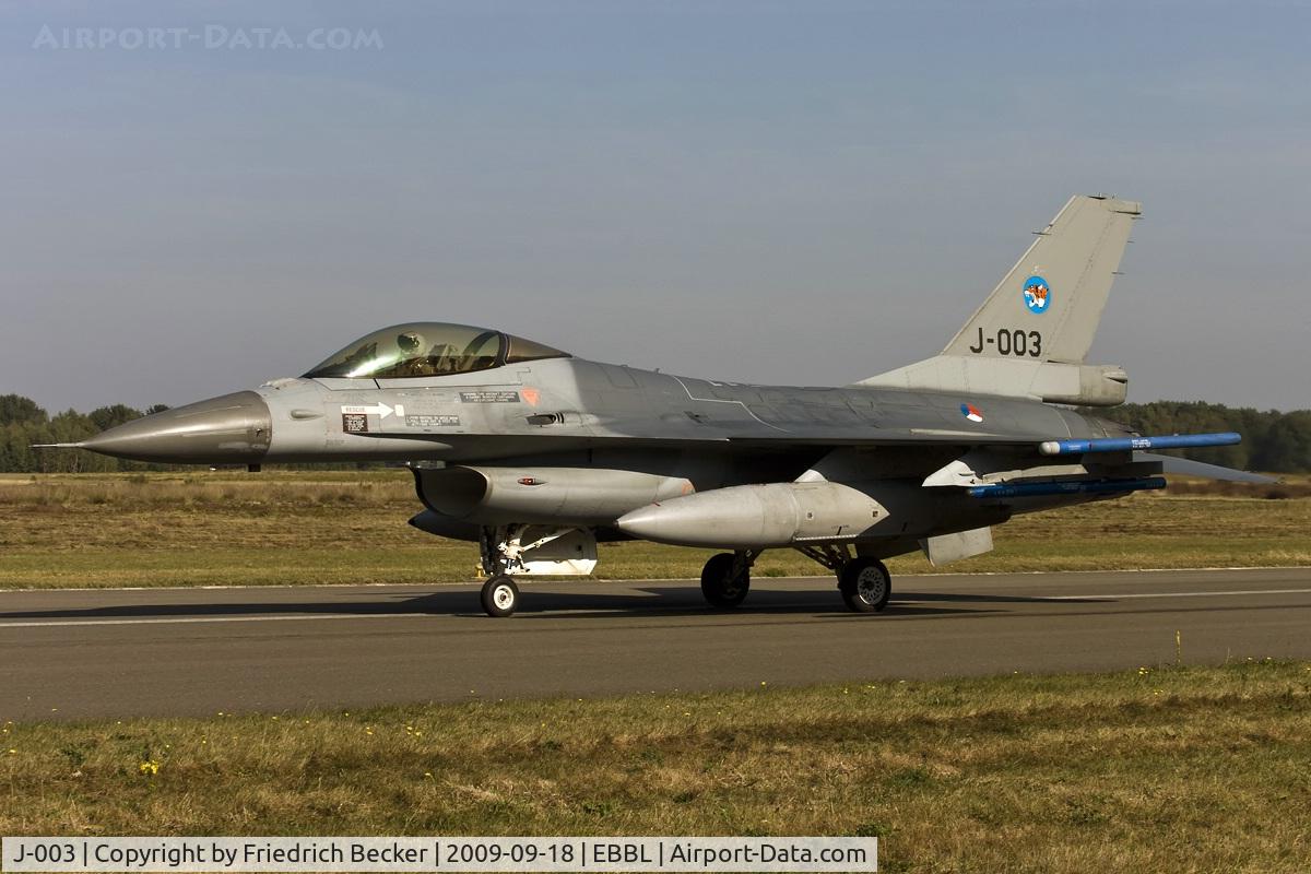 J-003, Fokker F-16AM Fighting Falcon C/N 6D-159, taxying to the active