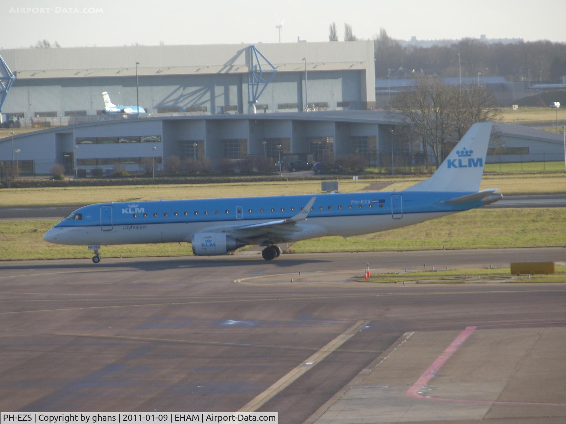 PH-EZS, 2010 Embraer 190LR (ERJ-190-100LR) C/N 19000380, Latest embraer for Klm