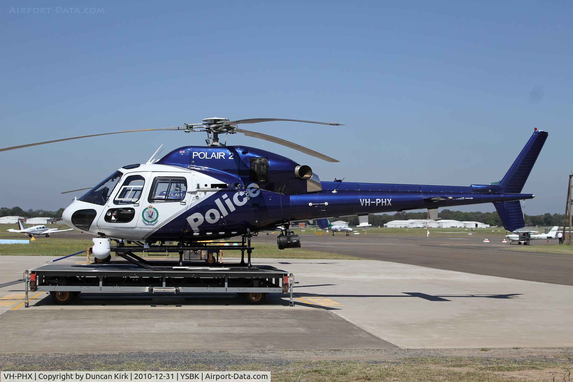 VH-PHX, 1996 Eurocopter AS-355N Ecureuil 2 C/N 5623, The New South Wales Police operate a number of choppers