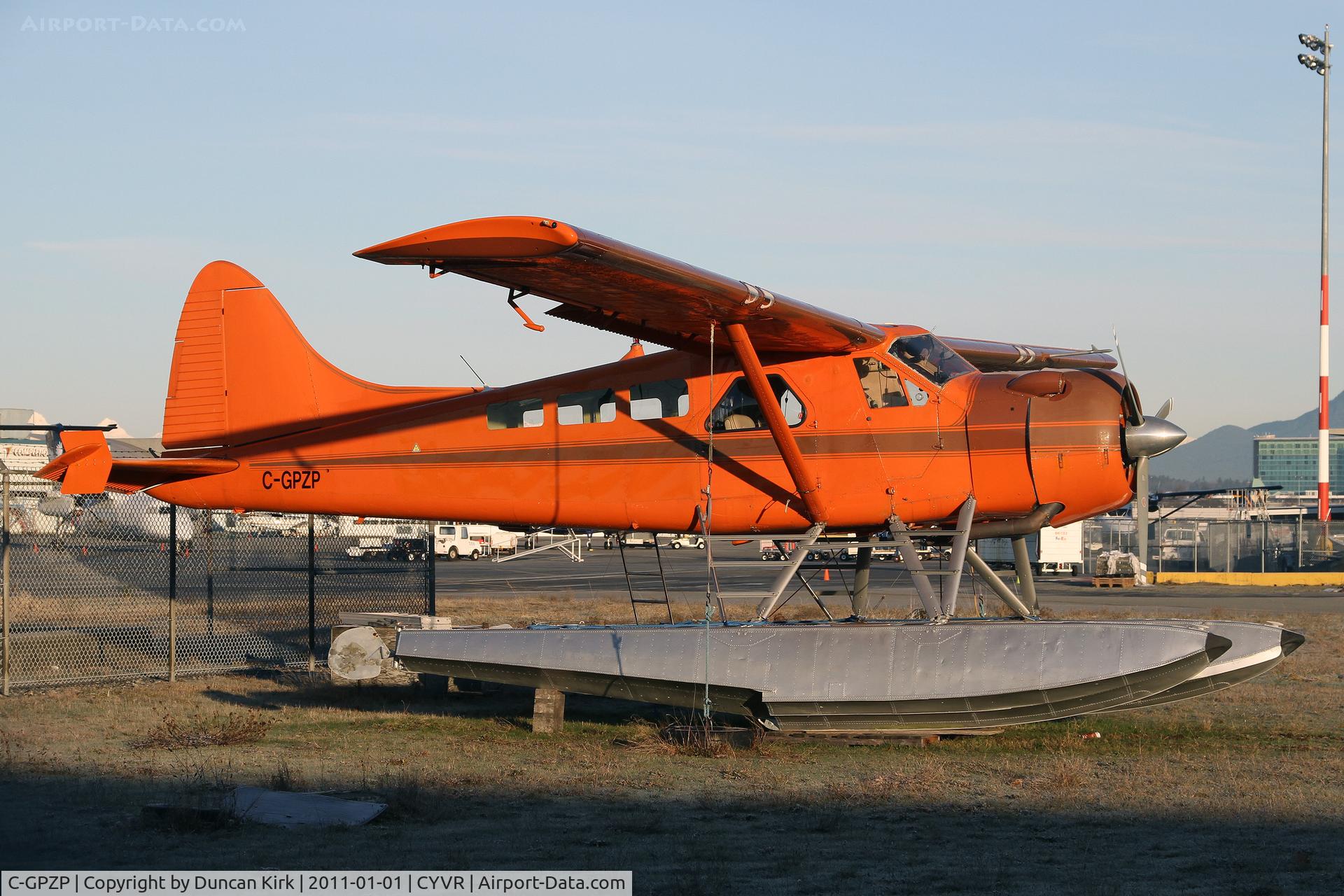 C-GPZP, 1954 De Havilland Canada DHC-2 Beaver Mk.I C/N 722, First light new year's day 2011
