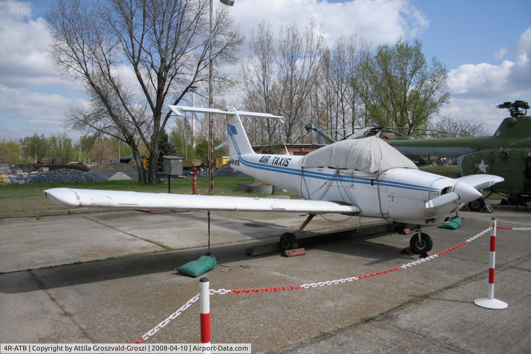 4R-ATB, 1979 Piper PA-38-112 Tomahawk Tomahawk C/N 38-79A0994, Csepel, Lajos Kossuth Grammar school apprentice workshop's yard - Hungary