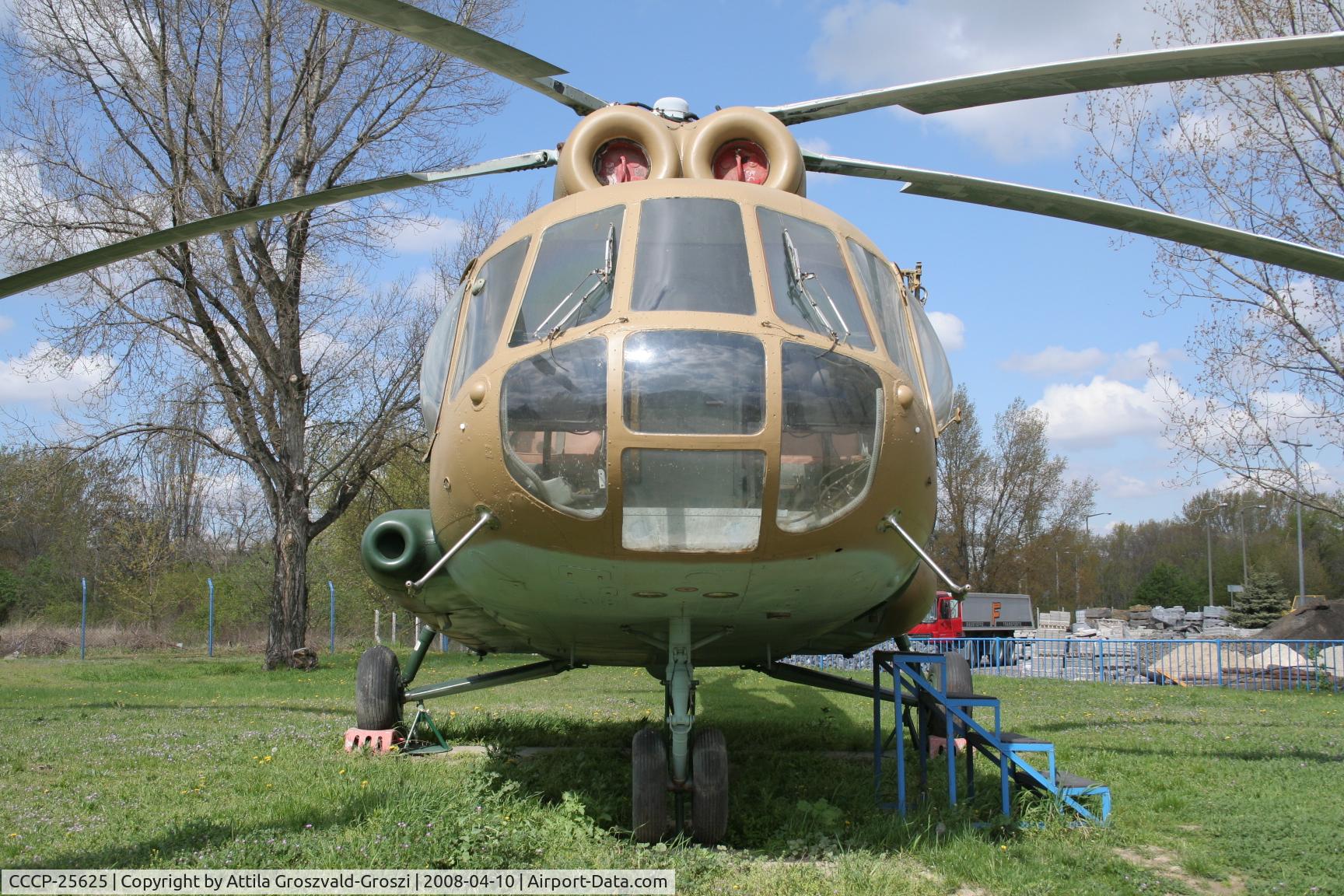 CCCP-25625, Mil Mi-8T Hip C/N 9775212, Csepel, Lajos Kossuth Grammar school apprentice workshop's yard - Hungary - Displayed in Hungary - Air Force colours but this Mi-8 never flew for the Air Force. It is an ex Aeroflot Mi-8 and it was repainted here in the technical school