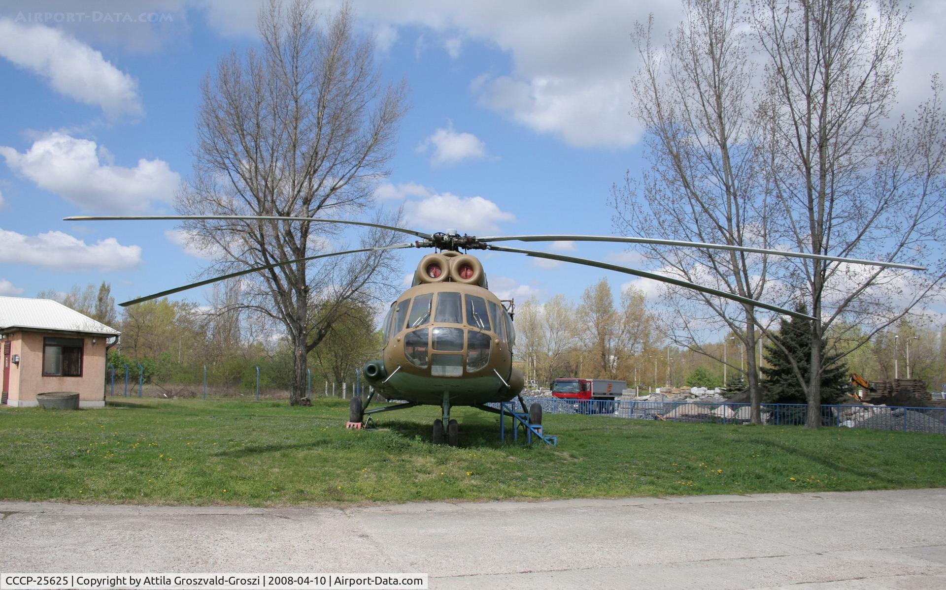 CCCP-25625, Mil Mi-8T Hip C/N 9775212, Csepel, Lajos Kossuth Grammar school apprentice workshop's yard - Hungary - Displayed in Hungary - Air Force colours but this Mi-8 never flew for the Air Force. It is an ex Aeroflot Mi-8 and it was repainted here in the technical school
