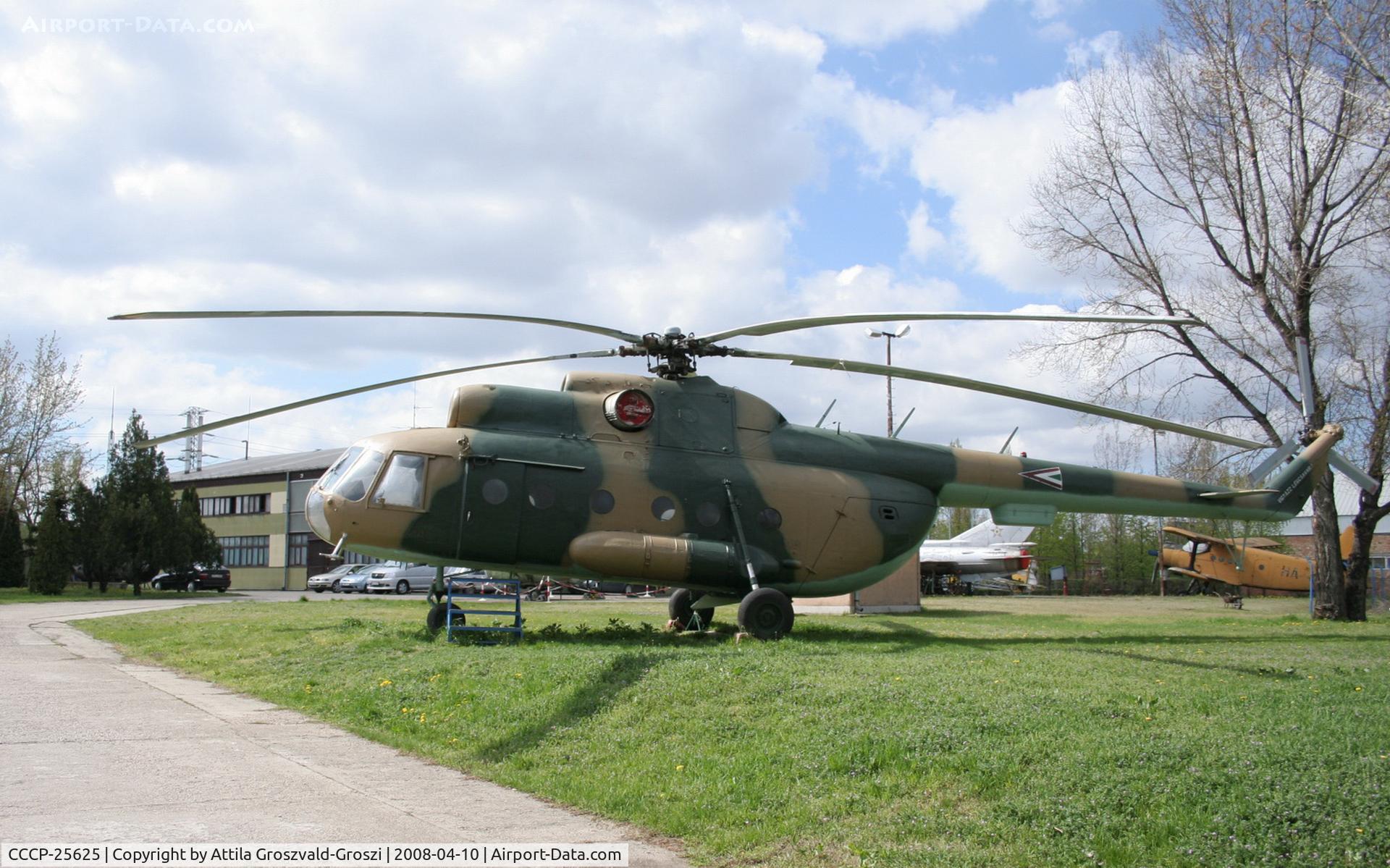 CCCP-25625, Mil Mi-8T Hip C/N 9775212, Csepel, Lajos Kossuth Grammar school apprentice workshop's yard - Hungary - Displayed in Hungary - Air Force colours but this Mi-8 never flew for the Air Force. It is an ex Aeroflot Mi-8 and it was repainted here in the technical school