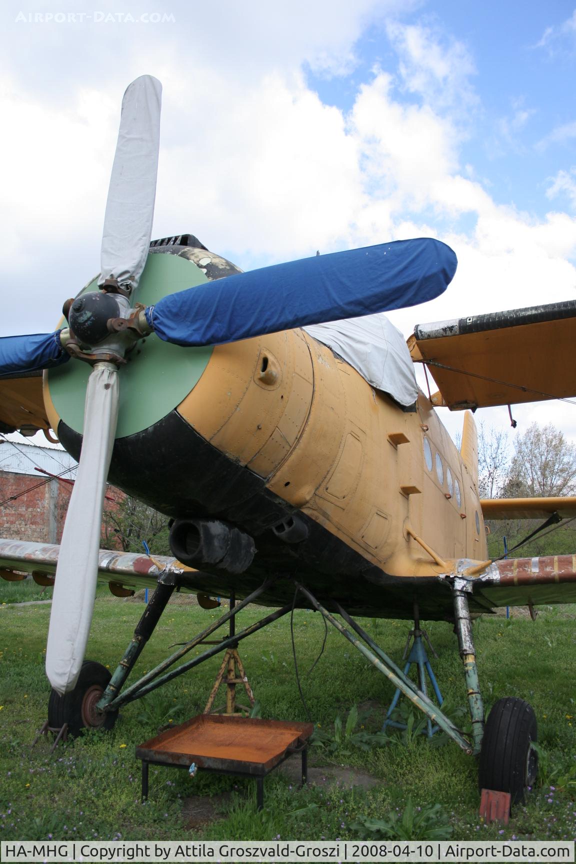 HA-MHG, 1967 Antonov An-2M C/N 601220, Csepel, Lajos Kossuth Grammar school apprentice workshop's yard - Hungary