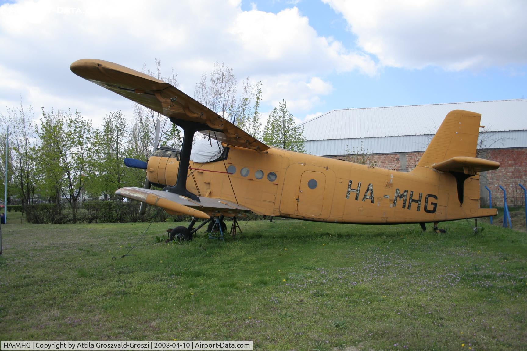 HA-MHG, 1967 Antonov An-2M C/N 601220, Csepel, Lajos Kossuth Grammar school apprentice workshop's yard - Hungary