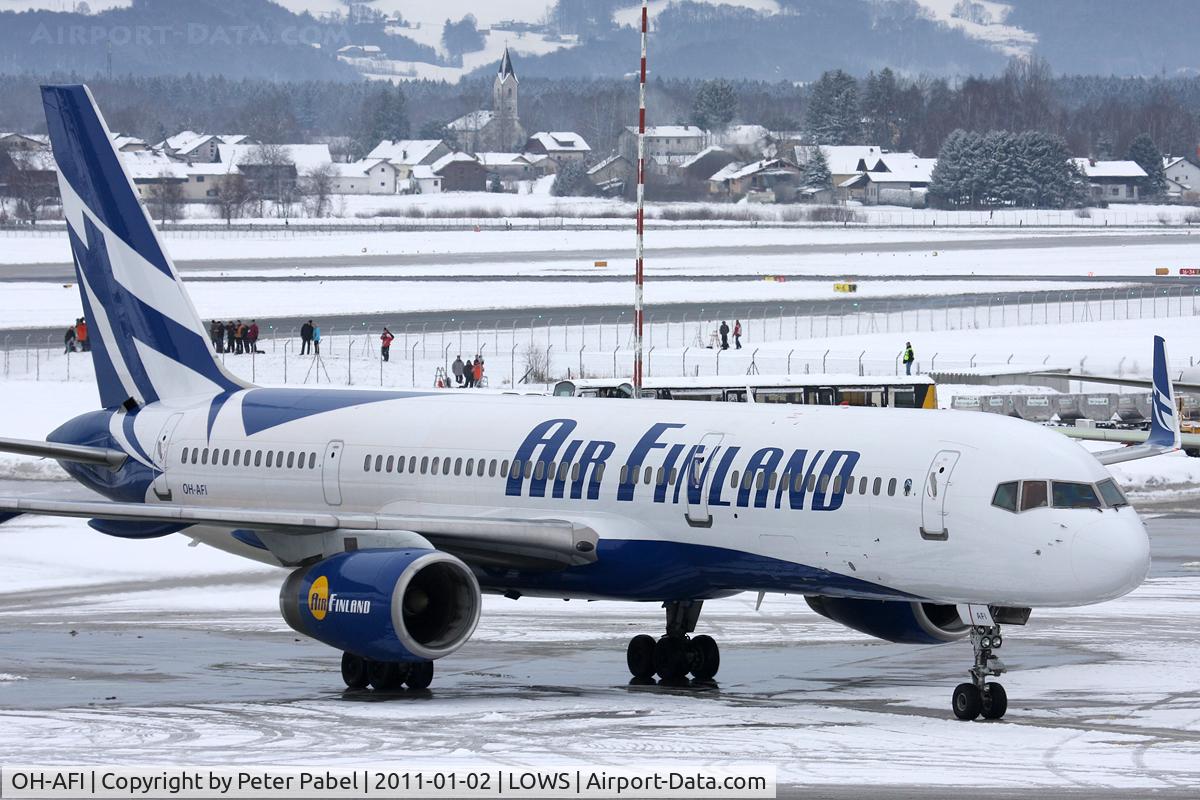 EI-UNS, 1998 Boeing 777-212/ER C/N 28514, SZG