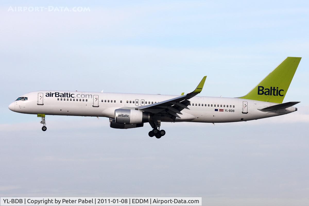 YL-BDB, 1999 Boeing 757-256 C/N 26251, MUC