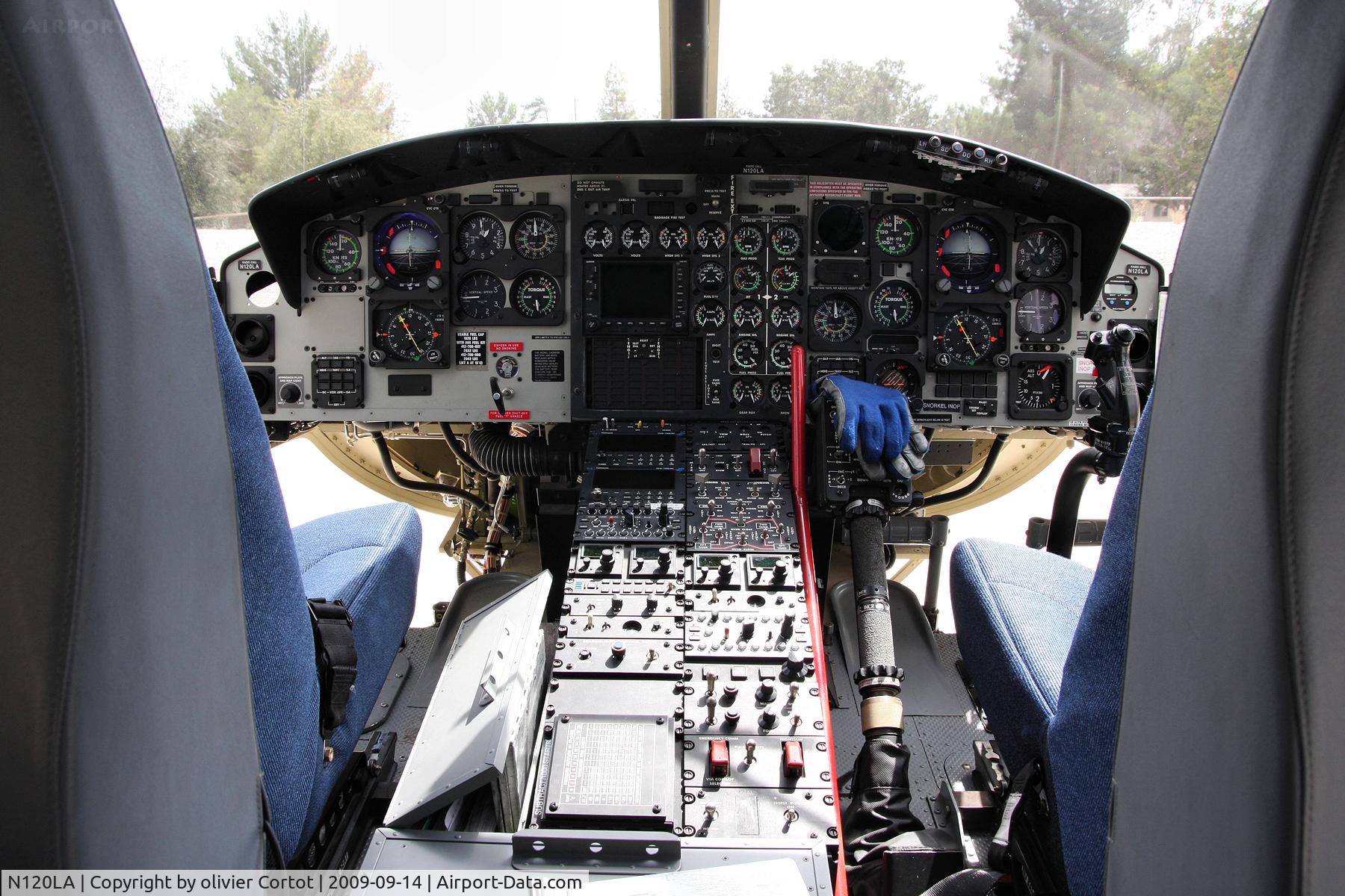 N120LA, 2007 Bell 412EP C/N 36455, View of the cockpit. Thanks to the crew for the visit !