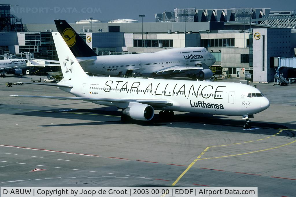D-ABUW, 1999 Boeing 767-3Z9 C/N 30331, Star Alliance special colours